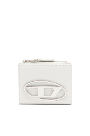 Small leather wallet with logo plaque